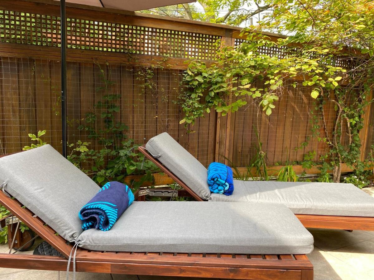 Superb Beach Home:Heated Pool-Hot Tub Open 365Days Toronto Bagian luar foto
