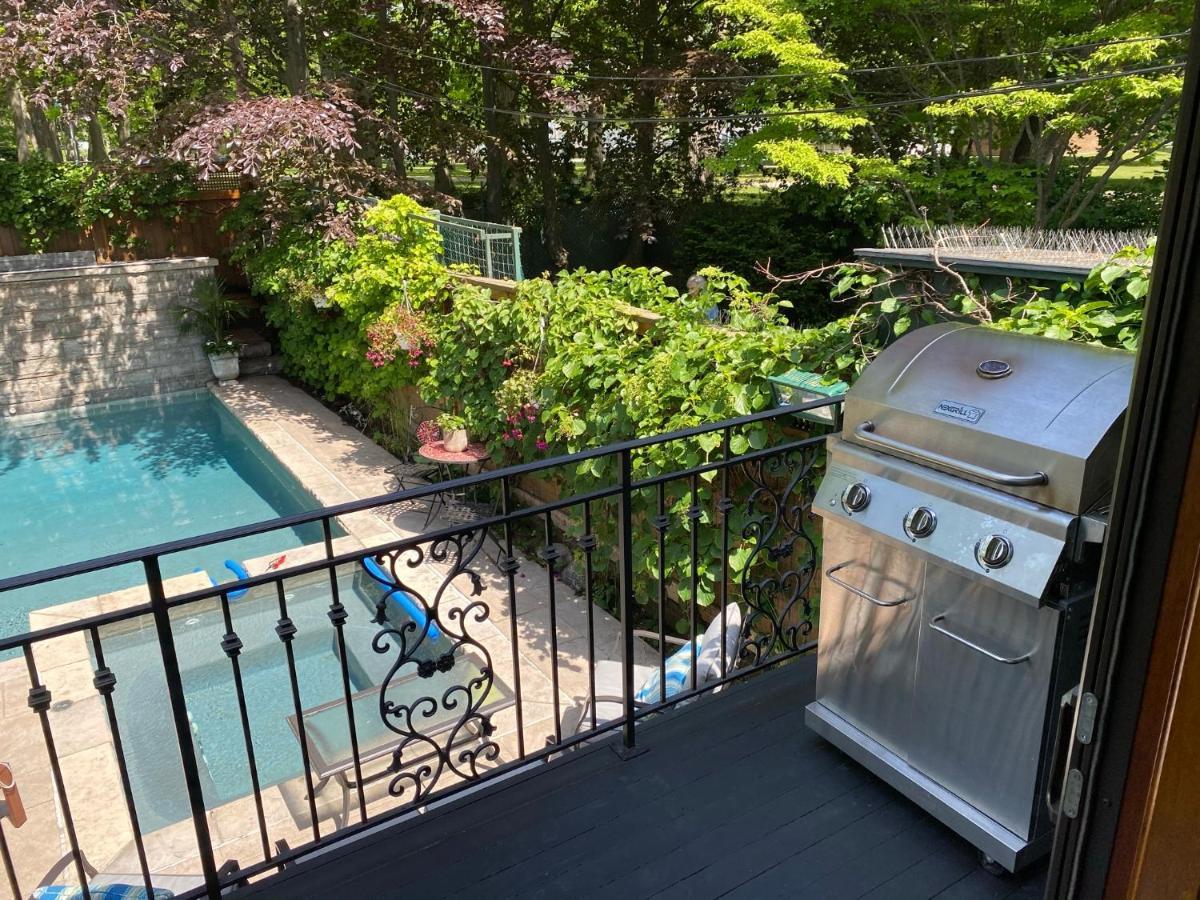 Superb Beach Home:Heated Pool-Hot Tub Open 365Days Toronto Bagian luar foto