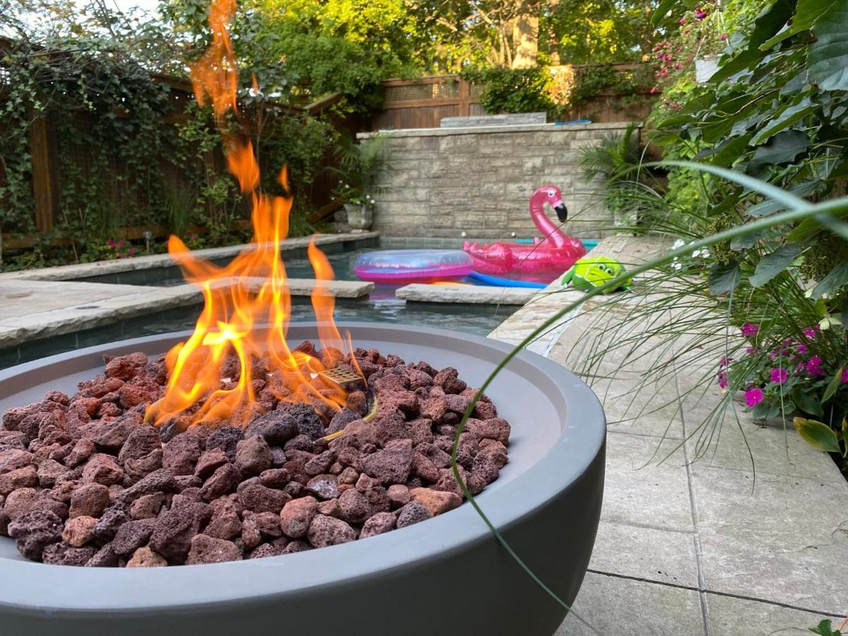 Superb Beach Home:Heated Pool-Hot Tub Open 365Days Toronto Bagian luar foto