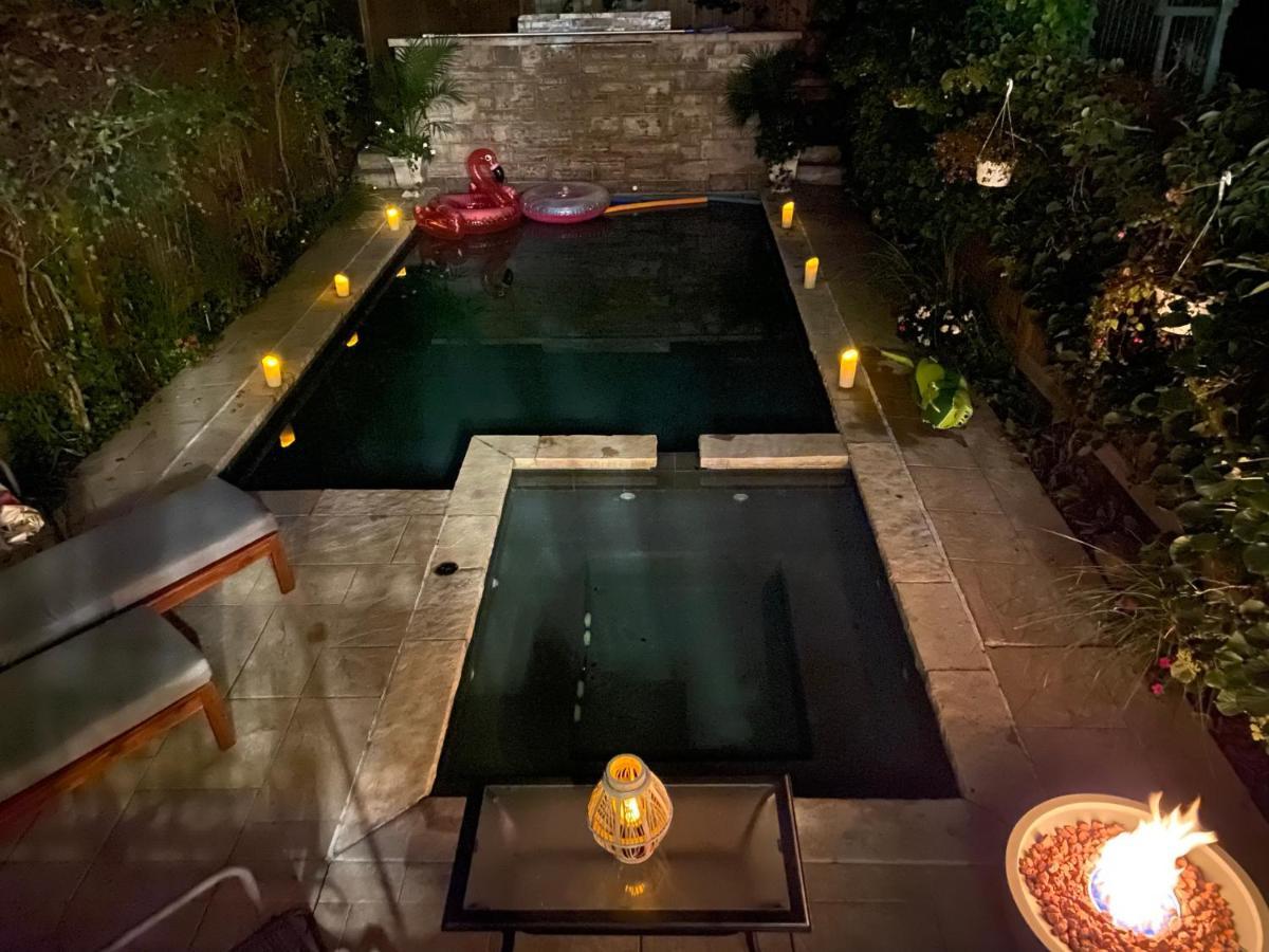 Superb Beach Home:Heated Pool-Hot Tub Open 365Days Toronto Bagian luar foto