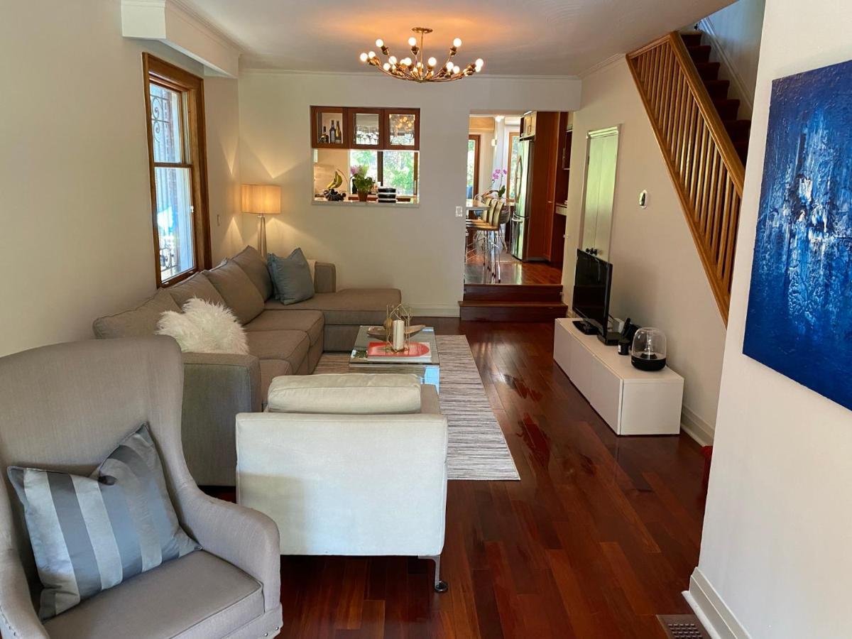 Superb Beach Home:Heated Pool-Hot Tub Open 365Days Toronto Bagian luar foto