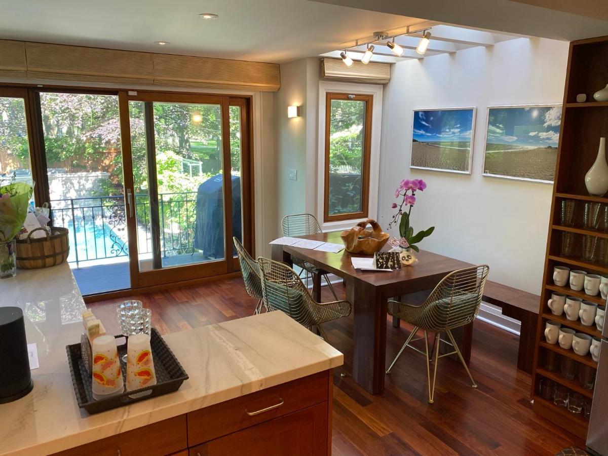 Superb Beach Home:Heated Pool-Hot Tub Open 365Days Toronto Bagian luar foto