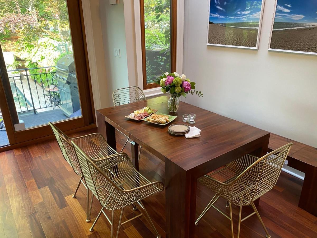 Superb Beach Home:Heated Pool-Hot Tub Open 365Days Toronto Bagian luar foto