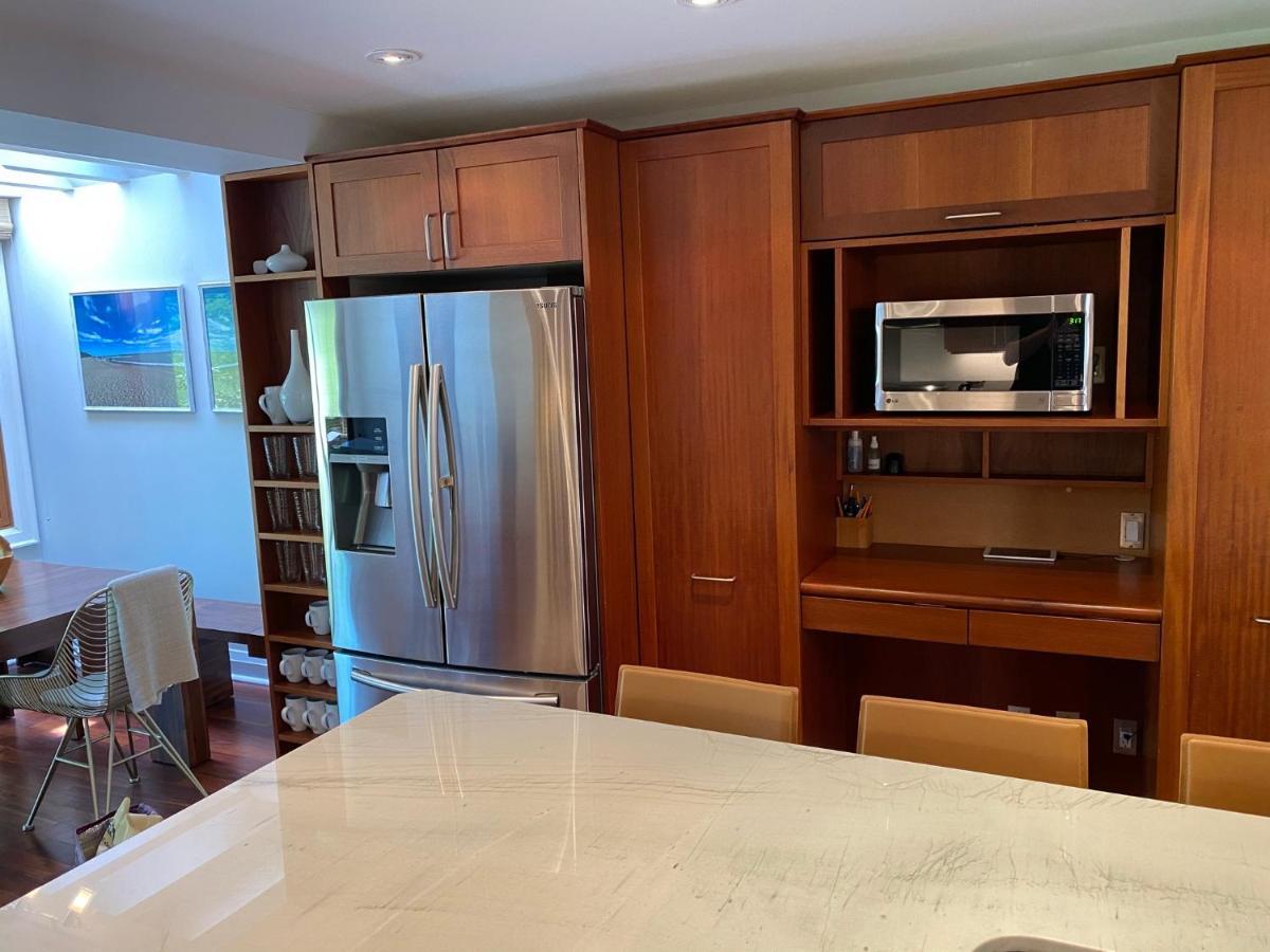 Superb Beach Home:Heated Pool-Hot Tub Open 365Days Toronto Bagian luar foto
